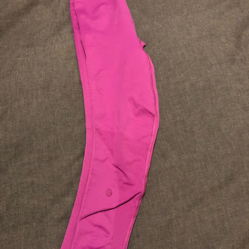 Lululemon crops